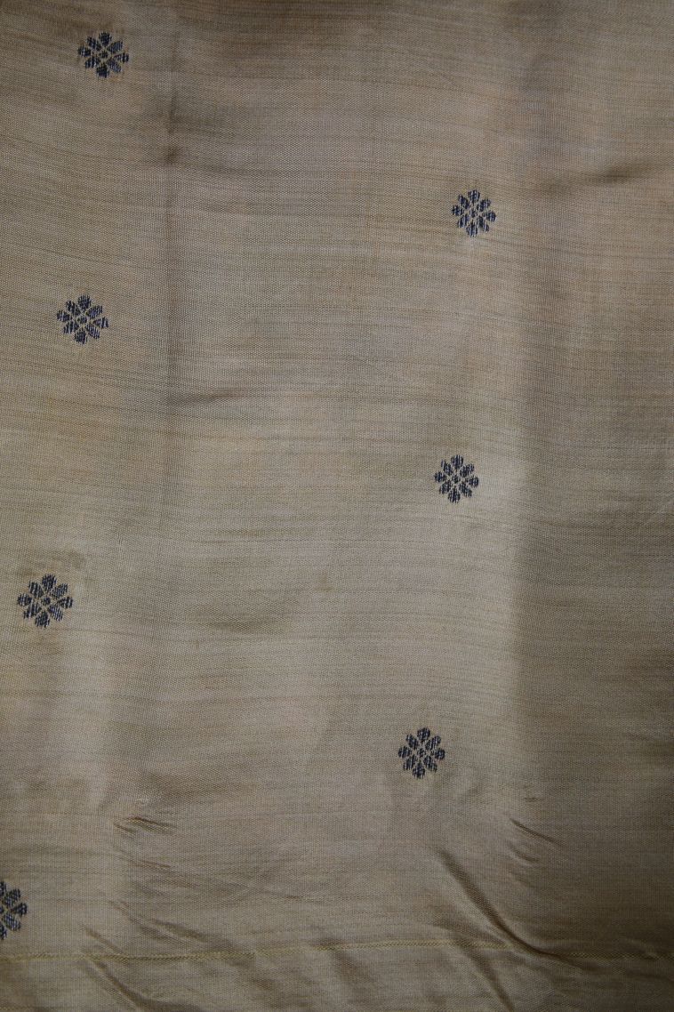 Vanilla Custard Yellow Raw Silk Sarees with Without Zari Zari Floral Patterns view 3