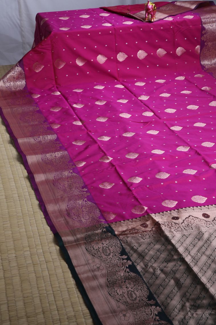 Magenta  Pink Soft Silk Sarees with Gold Zari Floral Patterns view 2