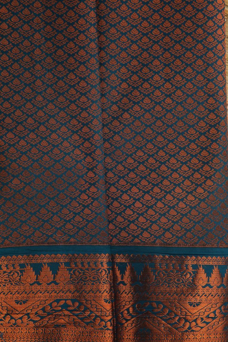 Berry Red Visiri Madippu Silk Sarees with Copper Zari Floral Patterns view 3