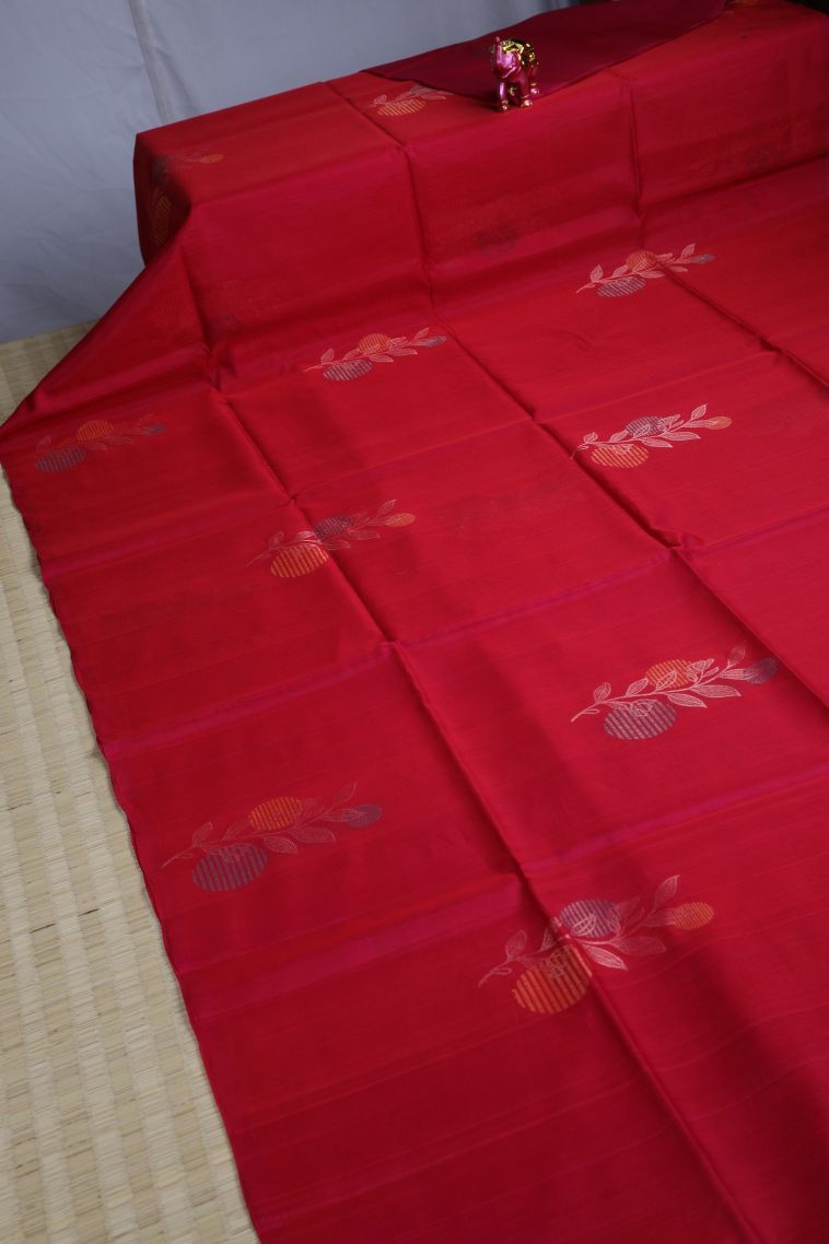 Candy Red Silk Cotton Sarees with Silver Zari Floral Patterns view 2