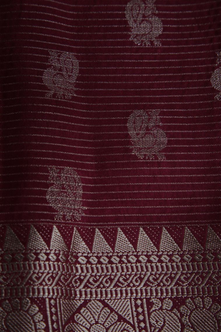 Apricot Orange Raw Silk Sarees with Gold Zari Geometric Shapes view 3