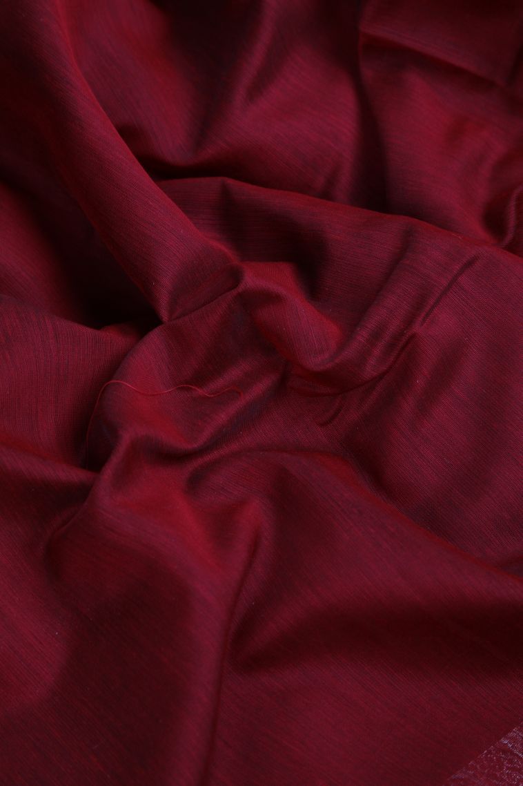 Apple Red Chanderi Cotton Sarees with Gold Zari Plain view 4