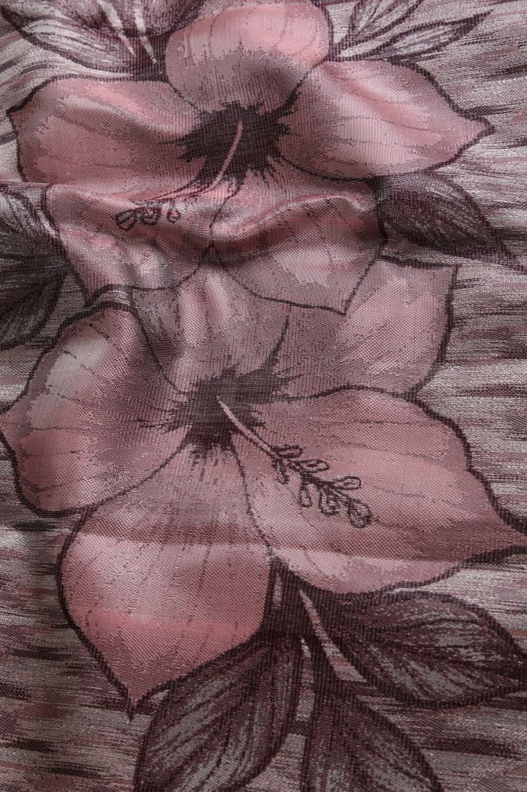 Crepe Pink Kanchipuram Silk Sarees with Silver Zari Floral Patterns view 4