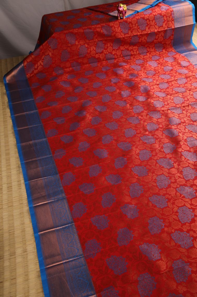 Dawn Red Visiri Madippu Silk Sarees with Copper Zari Floral Patterns view 2