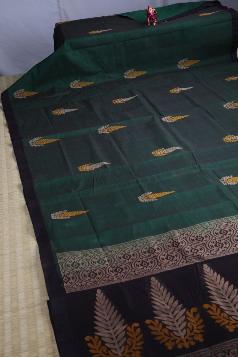 Pine Green Pure Handloom Kovai Cotton with Without Zari Zari Floral Patterns view 2