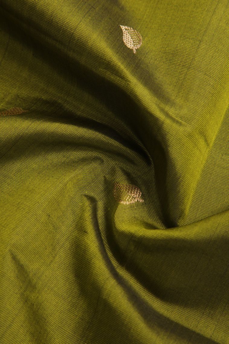 Paris Green Soft Silk Saree with Gold Zari Leaf Pattern view 4