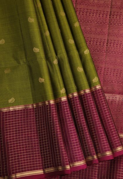 Paris Green Soft Silk Saree with Gold Zari Leaf Pattern