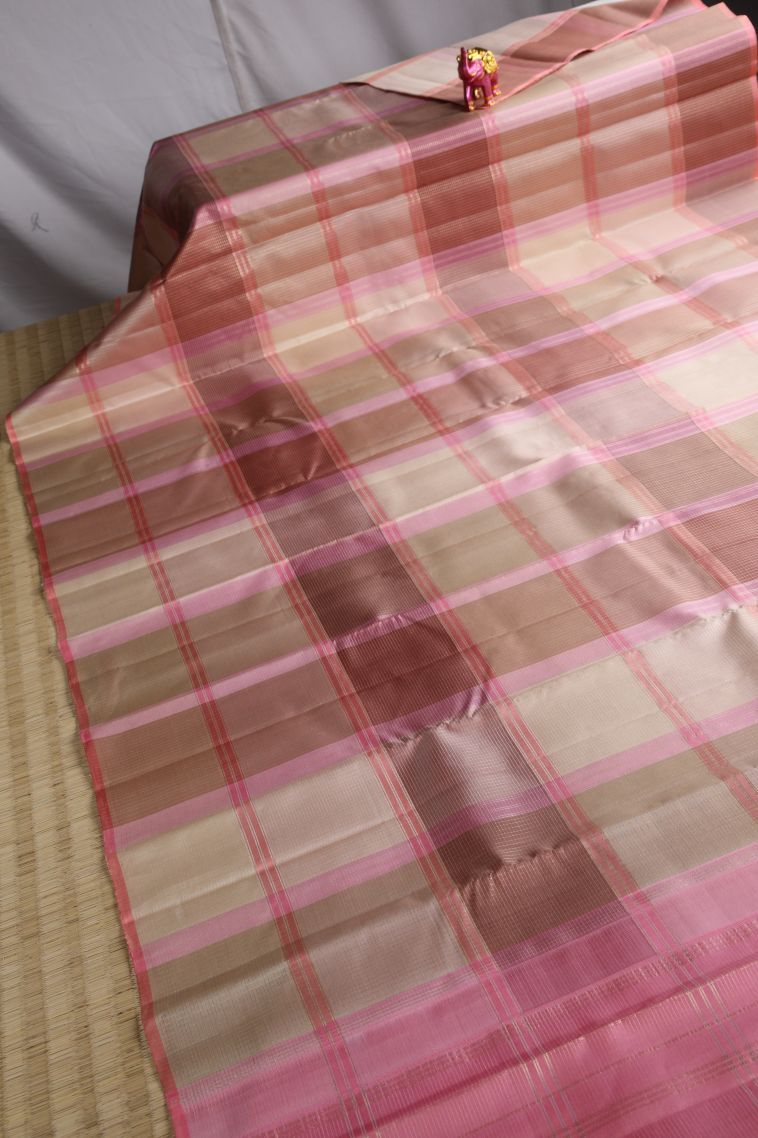 Rose Pink Kanchipuram Silk Sarees with Gold Zari Vaira Oosi view 2