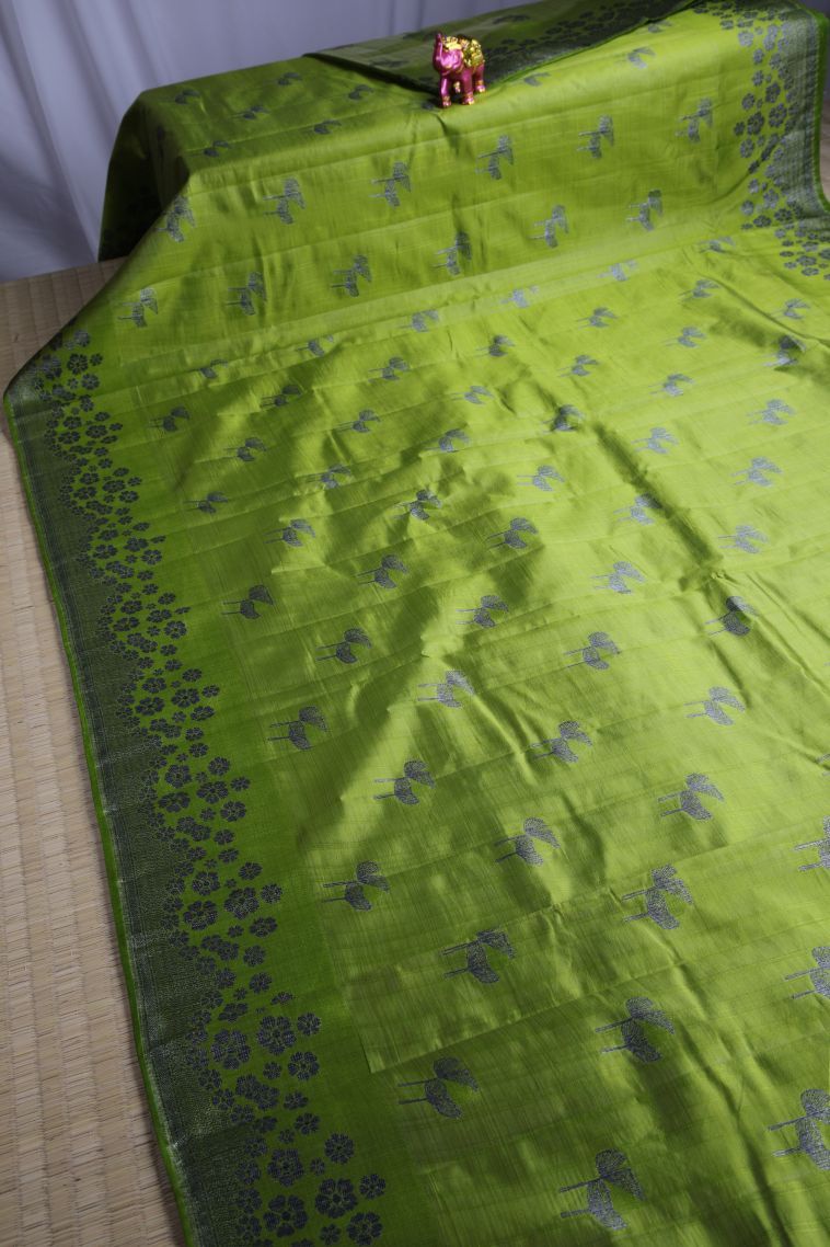 Pickle Green Raw Silk Sarees with Without Zari Zari Floral Patterns view 2