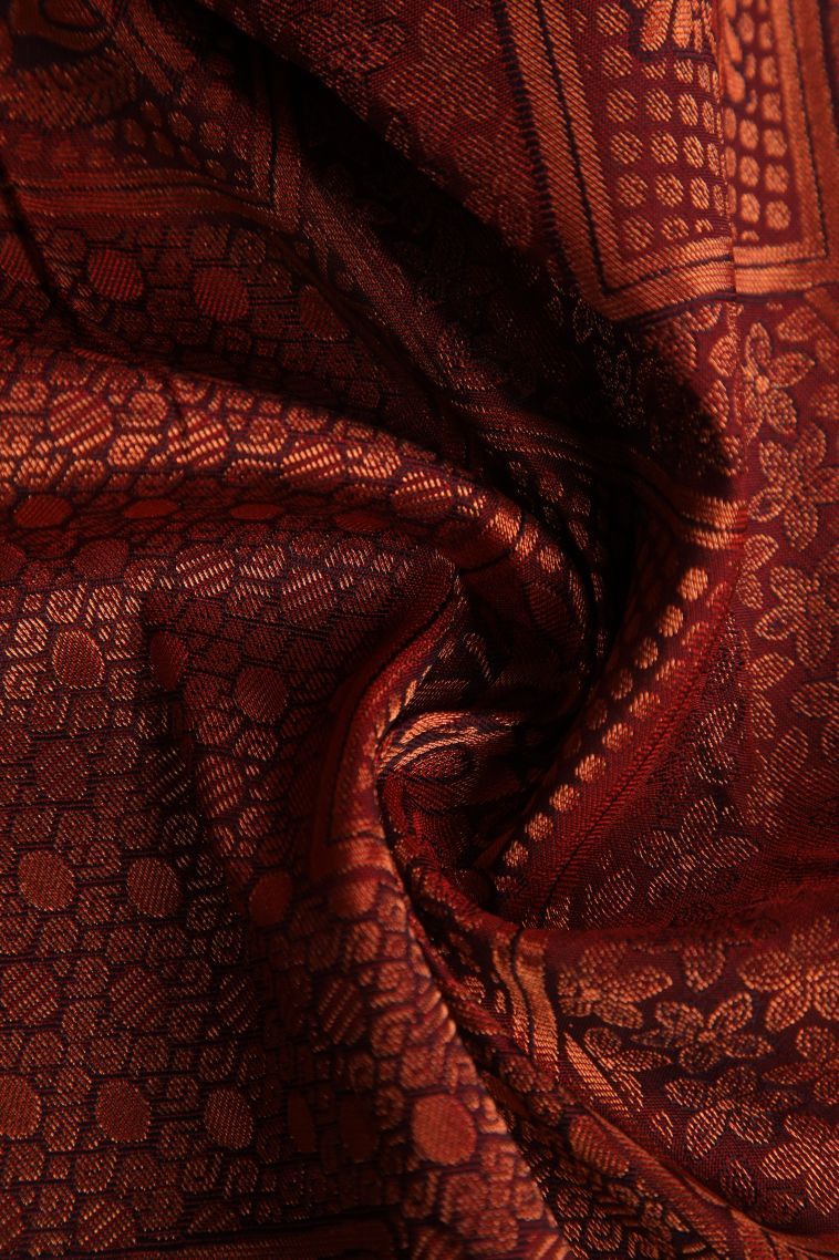 Currant Red Visiri Madippu Silk Sarees with Copper Zari Geometric Shapes view 4