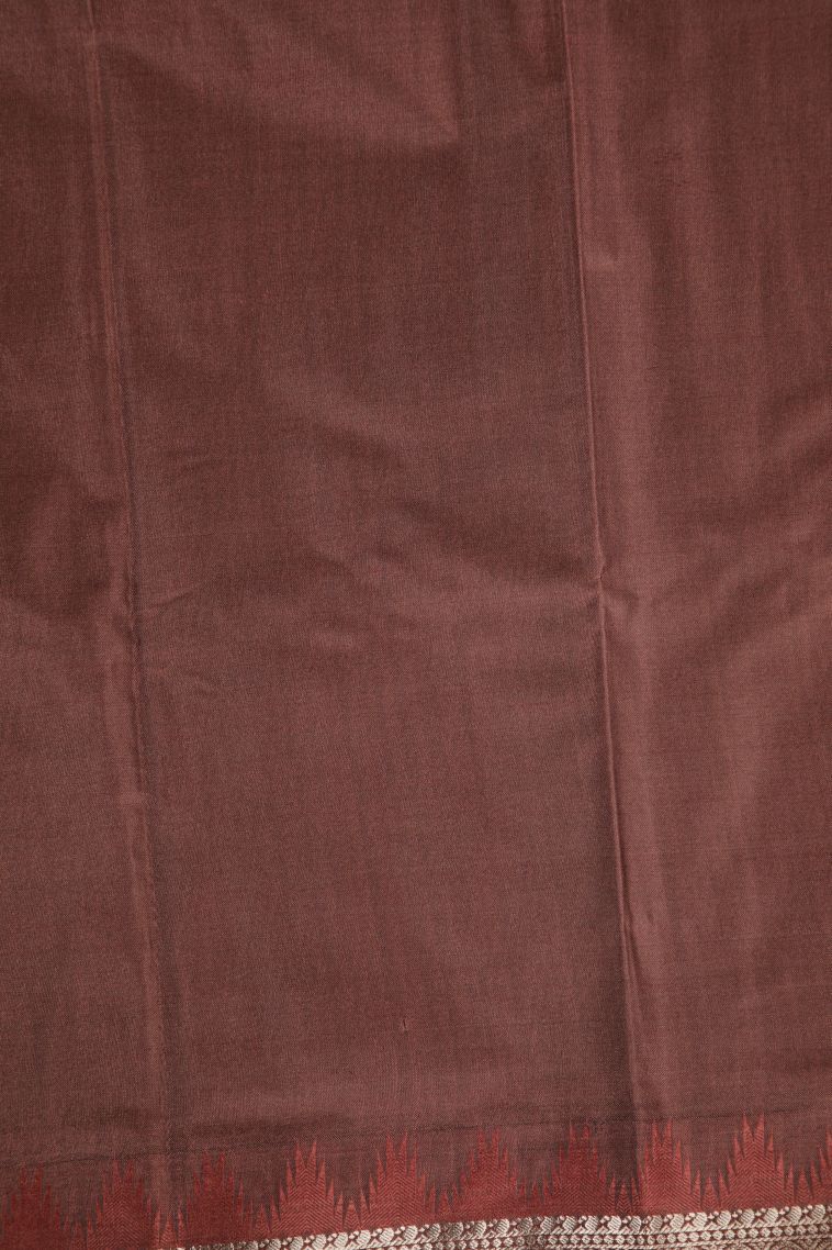 Basil Green Visiri Madippu Silk Sarees with Gold Zari Floral Puttas view 3